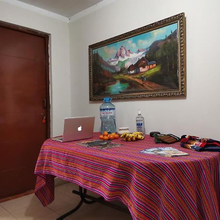5Min Airport - Super Host Bed and Breakfast Lima Buitenkant foto