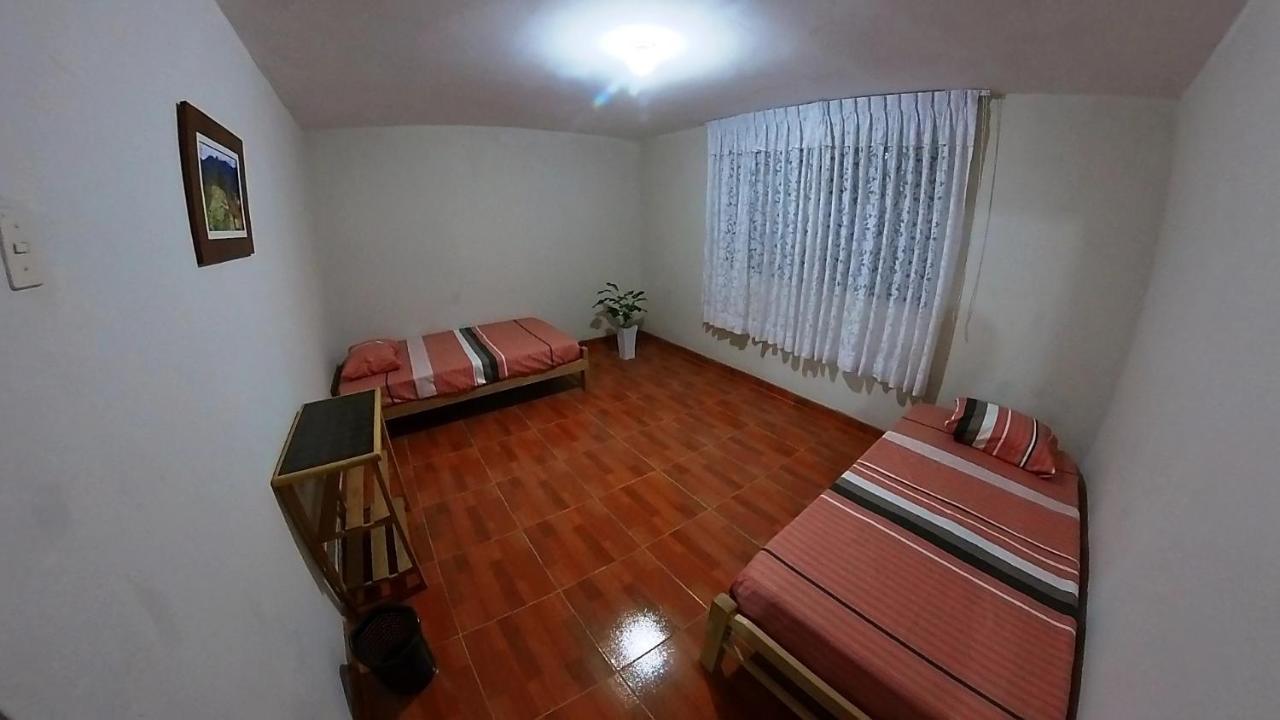5Min Airport - Super Host Bed and Breakfast Lima Buitenkant foto
