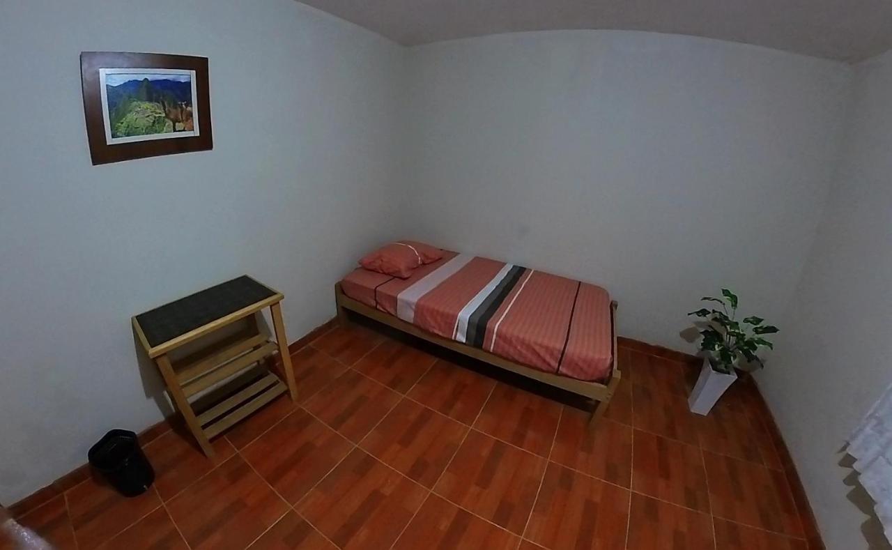 5Min Airport - Super Host Bed and Breakfast Lima Buitenkant foto
