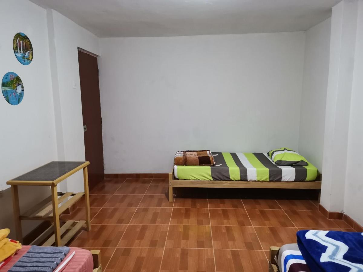 5Min Airport - Super Host Bed and Breakfast Lima Buitenkant foto